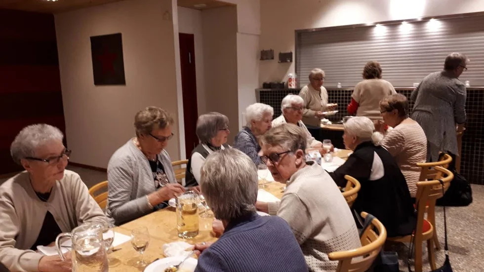 Soppa. 30-talet medlemmar hade mött upp i Medborgarhuset.