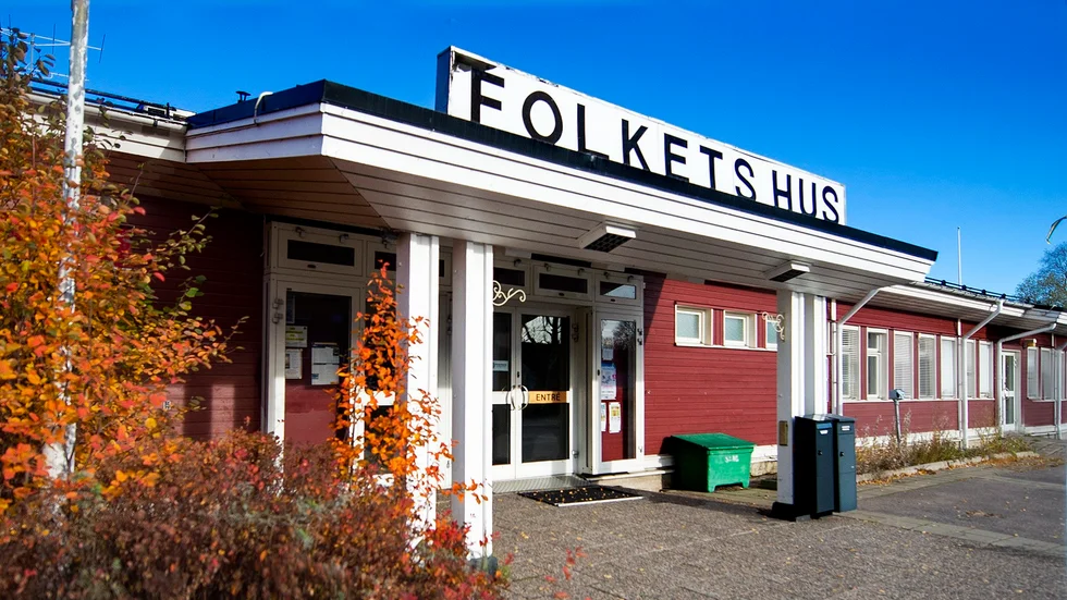 Kommunen vägrar betala till Folkets Hus-föreningen efter krångel med ljudet vid utsändningarna från kommunfullmäktige.