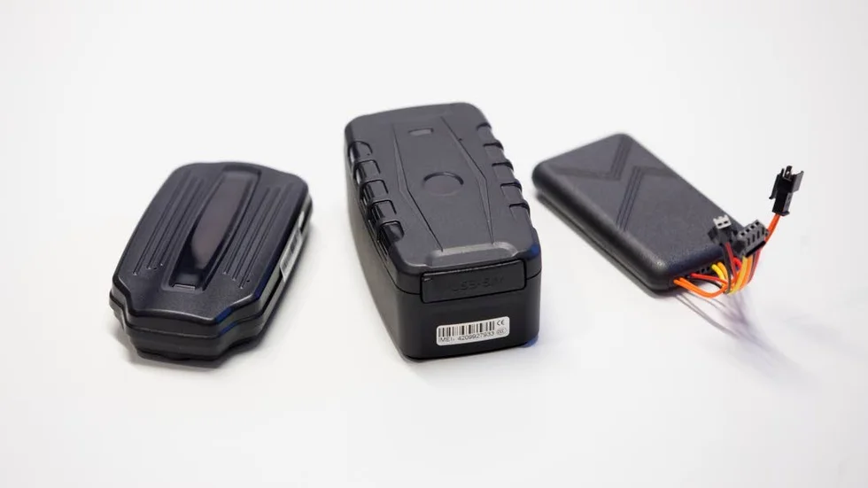 Spårsändarna finns i olika storlek beroende på batteristorlek och standbytid.