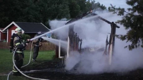 Kolonistugan i Kättsätter totalförstördes vid branden. Foto: Björn Persson/Wighsnews