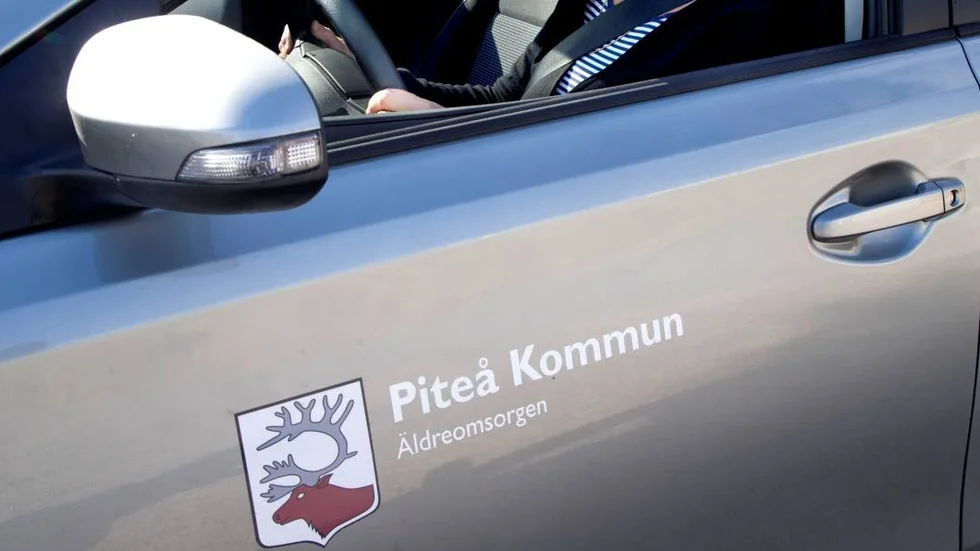 Svårt med vikarier. Även kommunen har problem med att rekrytera och erbjuder också ekonomisk kompensation för extrapass och uppskjuten semester.