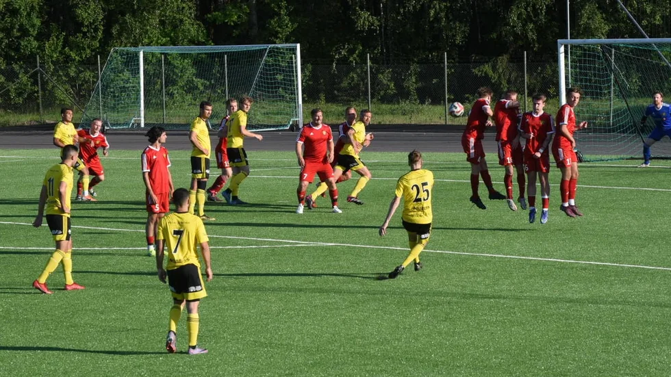 Vimmerby i anfall mot Västervik.