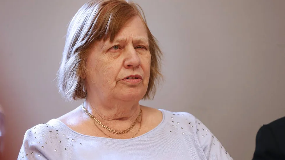 Besviken. Protesterna hjälpte inte, sedan 1 april har länet en gemensam syncentral i Linköping,  och besvikelsen är stor hos Monica Ericsson, ordförande för Synskadades Riksförbund i Östergötland och Norrköping.