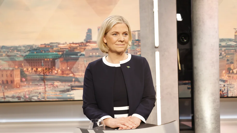 Socialdemokraternas partiledare Magdalena Andersson (S) i TV4:s studio.