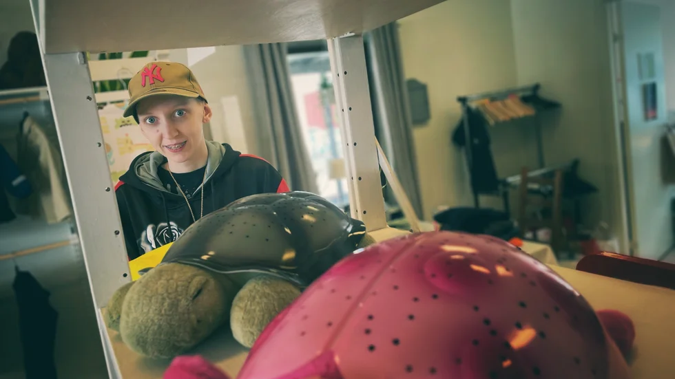 Emmy Jonsson är brukare som jobbat på Flitiga händer i ett halvt år nu. 