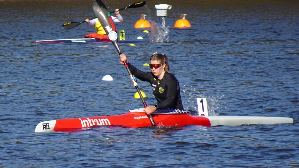 Melina Andersson vann guld i säsongspremiärens första K1 1000 meter.