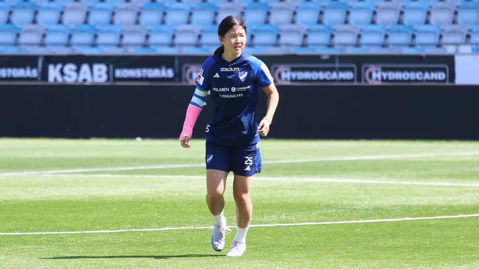 18-åriga Lindö FF-produkten Viktoria Veber, ett av IFK Norrköpings nyförvärv denna säsong, gjorde landslagsdebut under tisdagskvällen. 