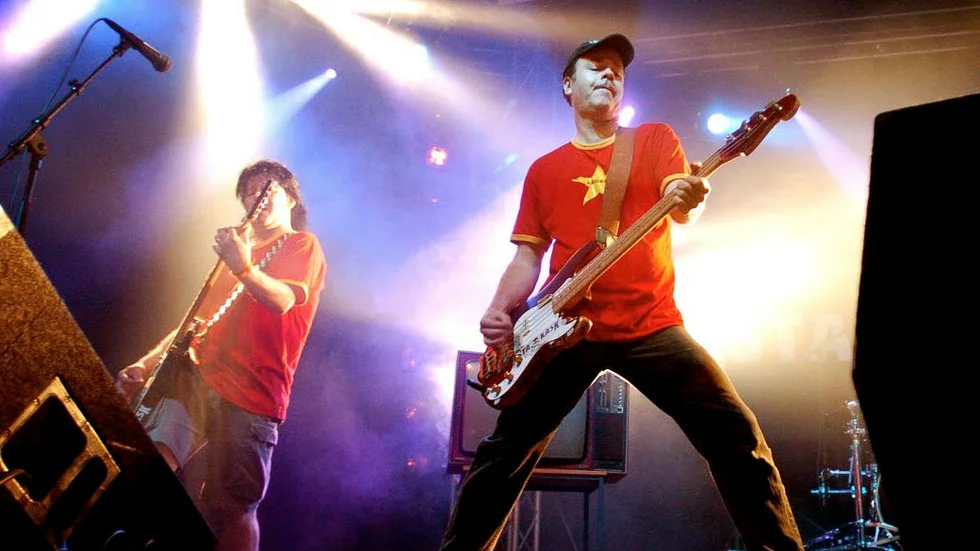 Veteraner. Klassiska punkbandet Asta kask bjöd fansen på vad det ville ha. Arkivbild.
