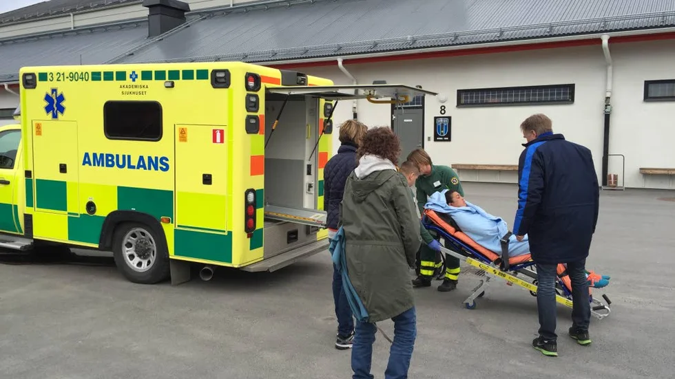 Skadad. Clara Ringmar tvingades åka ambulans till sjukhuset i Eskilstuna. Här är en bild från fjolåret då Ringmar också råkade ut för en olycka.
