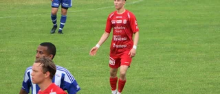 Han leder före de äldre – 17-åringen toppar skytteligan