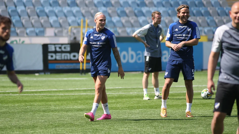 Arnór Sigurdsson och Christoffer Nyman är två offensiva ess i IFK Norrköping som inte är lagkamrater så länge till.