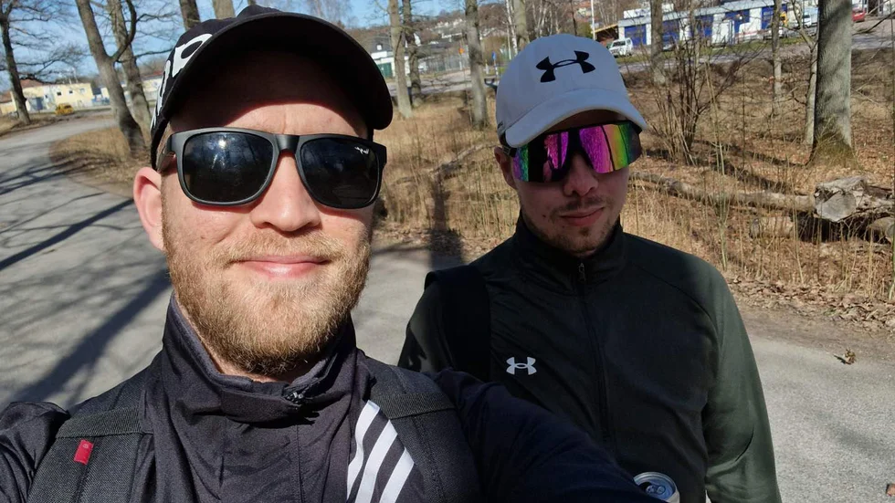 När Christopher Karlsson drabbades av psykisk ohälsa fick han upp ögonen för hur viktig den mentala hälsan är. Under onsdagen tog han tillsammans med Andreas Larsson sig an utmaningen att försöka gå hela 100 000 steg i ett svep. 