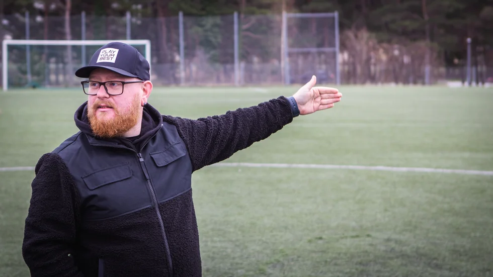 "Allt går enligt planen, än så länge. Men då tänker man ju: vad har vi glömt?" säger Chrisoffer Holm.
