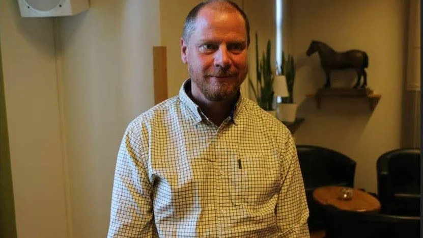 Kenneth Schulze berättar att cirka 2000 skadeskjutna älgar aldrig påträffas. Det finns alltså all anledning för jägare att bli bättre på eftersök.
