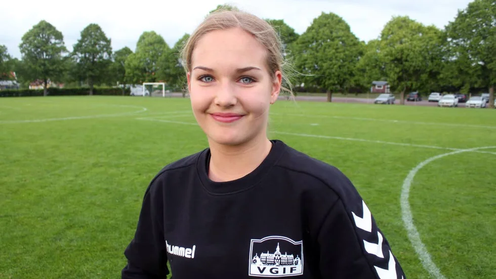 SEGERVISS. Alva Nygren gjorde tre mål senast och nu tror 16-åringen på ny seger i ettan. Bottenlaget Örby kommer till Kungsvalla på söndag.