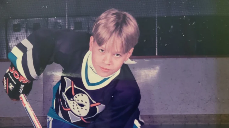 Det var en idrottsledare som om och om igen förgrep sig på Kristoffer Johansson.