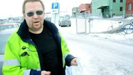 Jan-Erik Henriksson är en av chaufförerna vid de BDX-anslutna företagen som vägrade åka ner i Kirunagruvan på påskaftonen. Orsaken är både kravet på gasmätare och den nya rutinen som enligt honom har till syfte att friskriva BDX från ansvar vid olyckor.FOTO: HANS STERNLUND