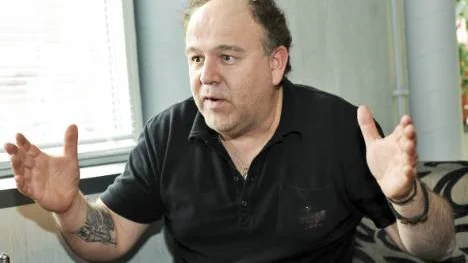 "Som alltid är det det vanligt folk som får ta den hårdaste smällen. De rika blir rikare. De ansvariga går fria", säger restaurangägaren Andreas Bagiaras om krisen i Grekland.FOTO: Bengt-Åke Persson