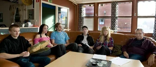 Gymnasieelever leder studiecirklar i eget projekt