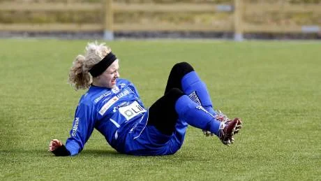 Nej, det blir nog inget mer spel i division i för Alvik. I går föll laget tungt i jumbofinalen mot IFK Gävle och därmed finns det bara en teoretisk möjlighet kvar för laget att klara sig kvar. "Vi ska avsluta det här snyggt", säger tränaren Mattias Brandell.