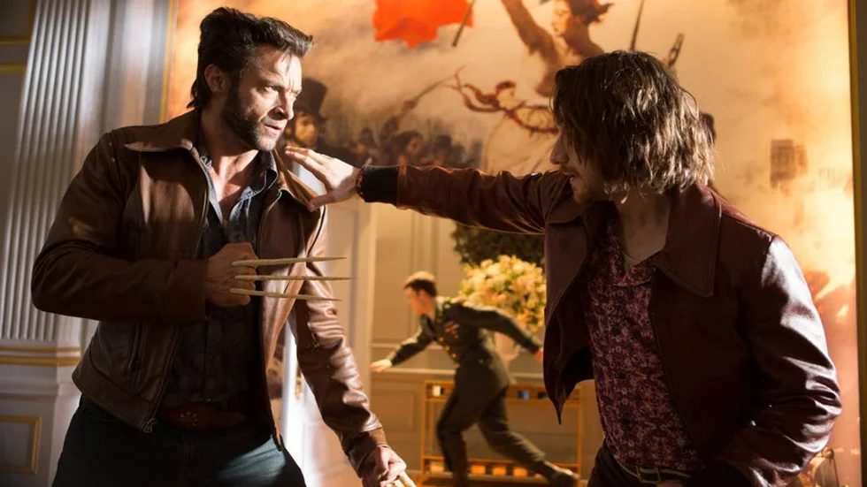 Hugh Jackman återvänder till rollen som Wolverine. I "X-Men: Days of future past" reser han i tiden för att stoppa ett apokalyptiskt krig mellan mutanter och människor.