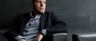 Magnus Dahlström bryter tystnaden med roman och film