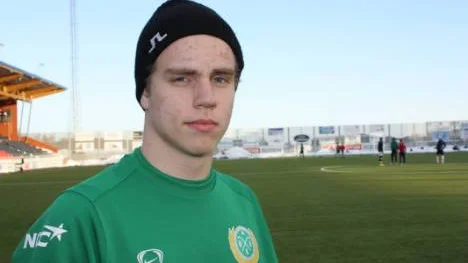 Nu ser drömmen ut att gå i uppfyllelse för BBK:s supertalang Fredrik Espling. Den skotska storklubben Glasgow Rangers vill att Espling skriver kontrakt                                     med dem. " Jag kan inte riktigt fatta det", säger han.