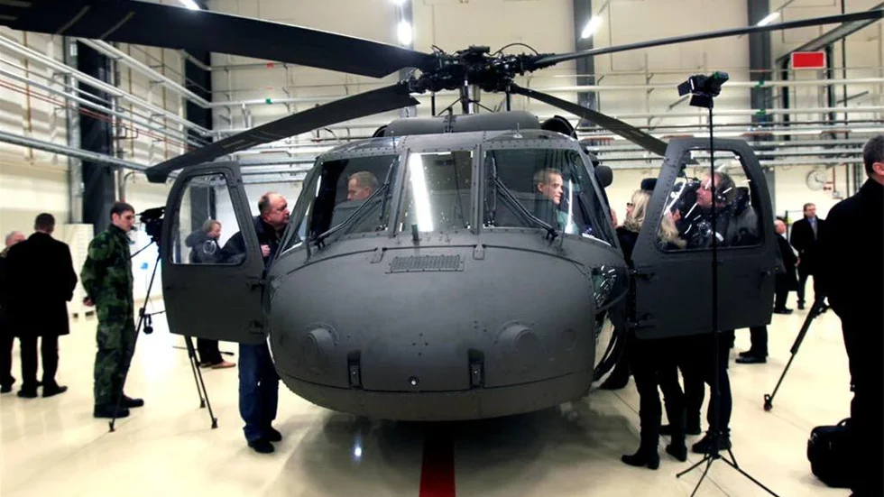 Black Hawk har tillverkats i över 3 000 exemplar och går i Sverige under beteckningen helikopter 16.  Blackhawk helikoptrar   verl  mnas
Foto Pia Molin