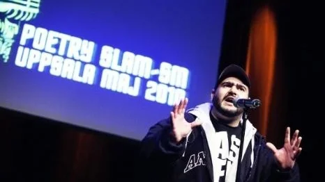 SM i poetry slam på Reginateatern

Saman Faramarxi i Uppsala laget