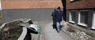 Träd och skyltar rycktes upp av oväder