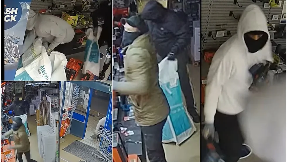 "Känner du igen dem?", undrar TV3:s Efterlyst. Skärmdumpar från det senaste avsnittet av programmet visar hur gärningsmännen tar sig in i butikerna, vecklar ut stora påsar och fyller dem med varor från hyllorna. 