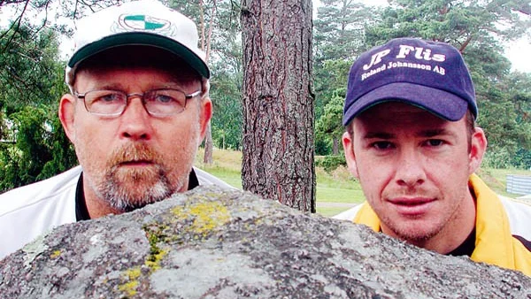 Claes-Göran Blixt och Tobias Siverholm är "piloter" i det brottsförebyggande arbetet i Kinda kommun.