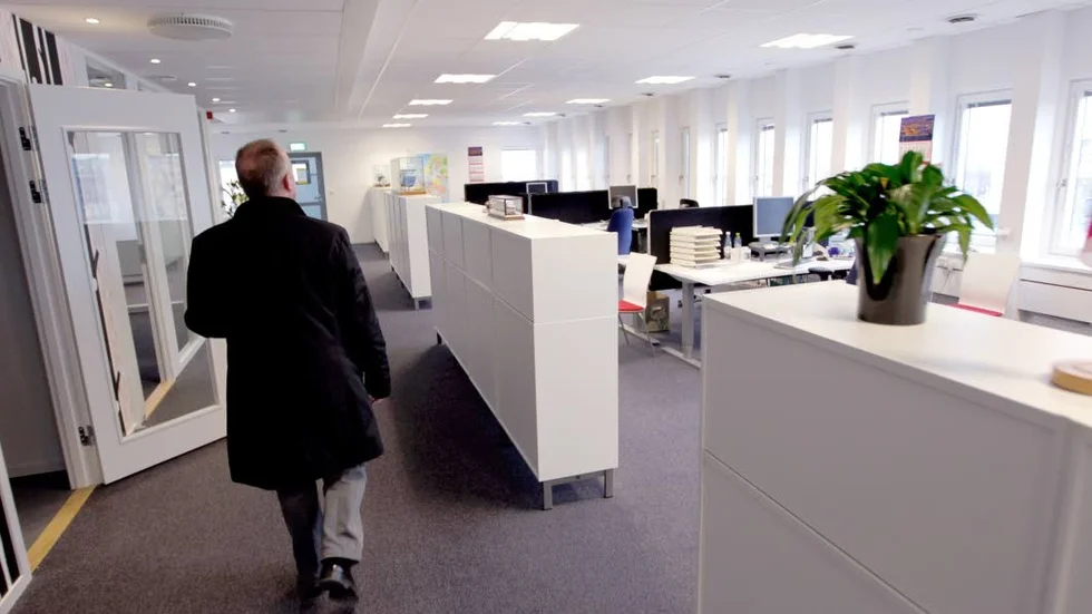 Egenanställda. Allt fler östgötar väljer att vara egenanställda som egenföretagare. Ett sätt att slippa administration.