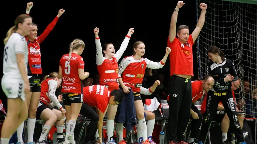 Starkt. Efter en svår inledning stod EHF till slut i kval till allsvenskan.