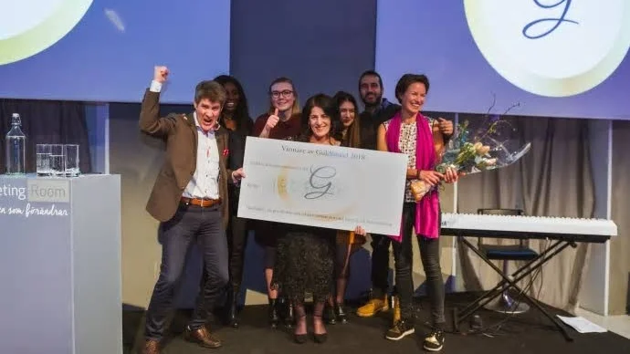 Glada. Riksorganisationen GAPF (Glöm aldrig Pela och Fadime) har tilldelats Guldhjulet-priset 2018.