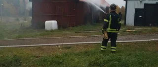 Just nu: Tak måste rivas upp efter ladubrand