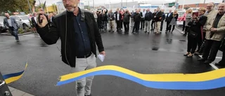 Här klipps bandet – lokalen invigd