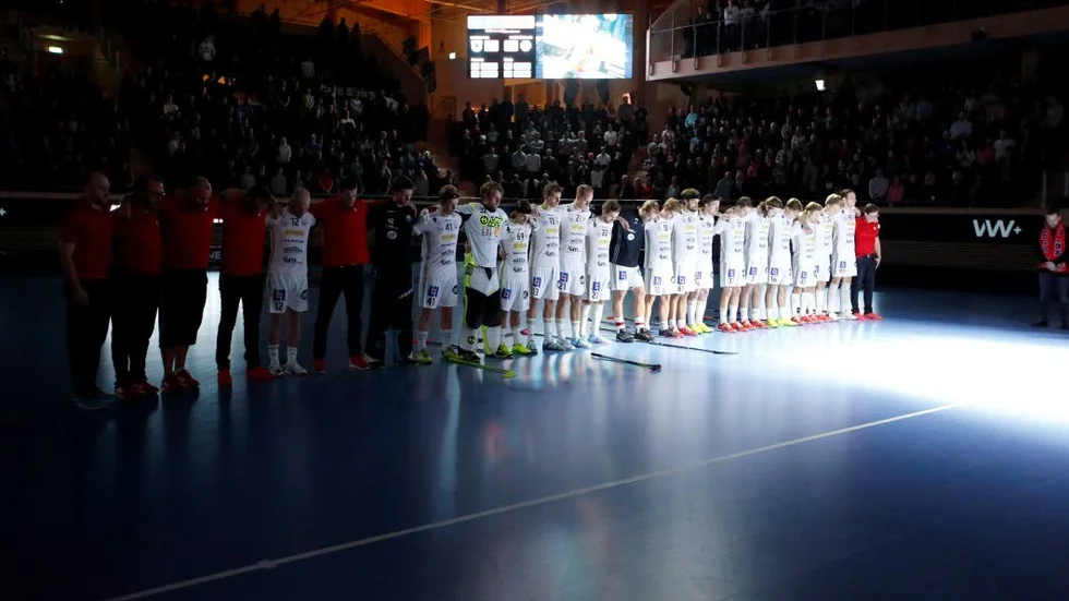 Innan matchen mellan Sirius och Storvreta hölls en tyst minut för Mats Åkerlund.