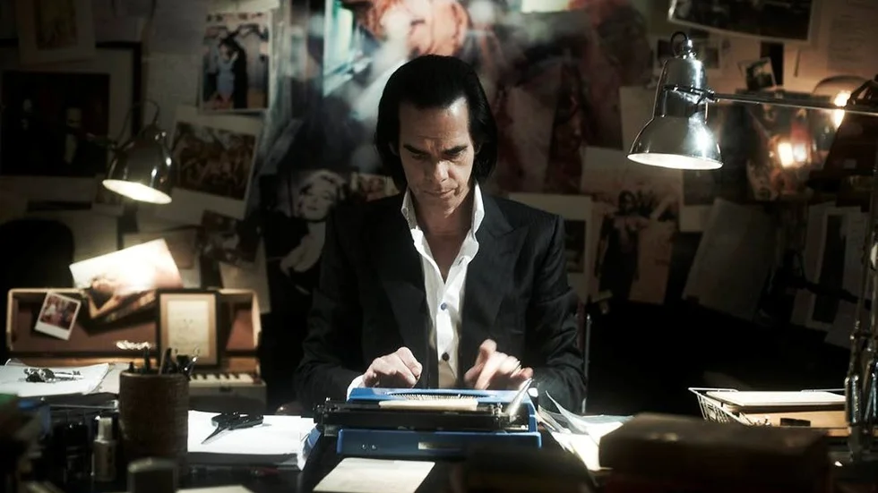 Nick Cave och en dag i hans liv blir till fascinerande film i dokumentären "20 000 days on earth".