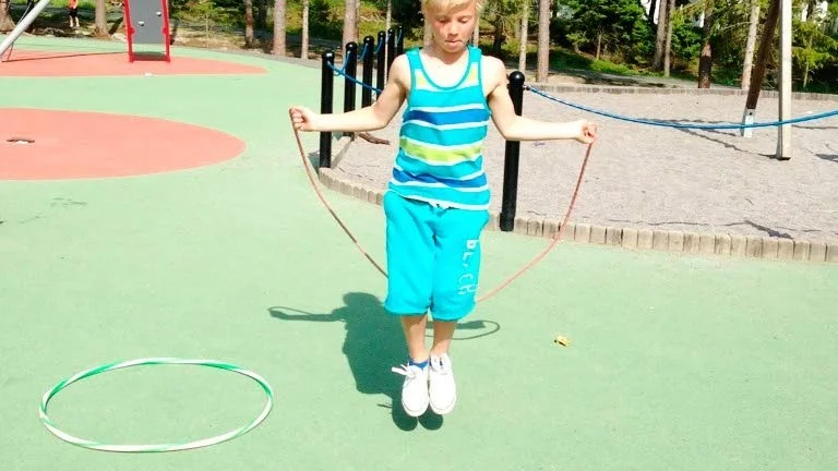 Adrian Lind var en av dem som hoppade flera tusen hopp var.