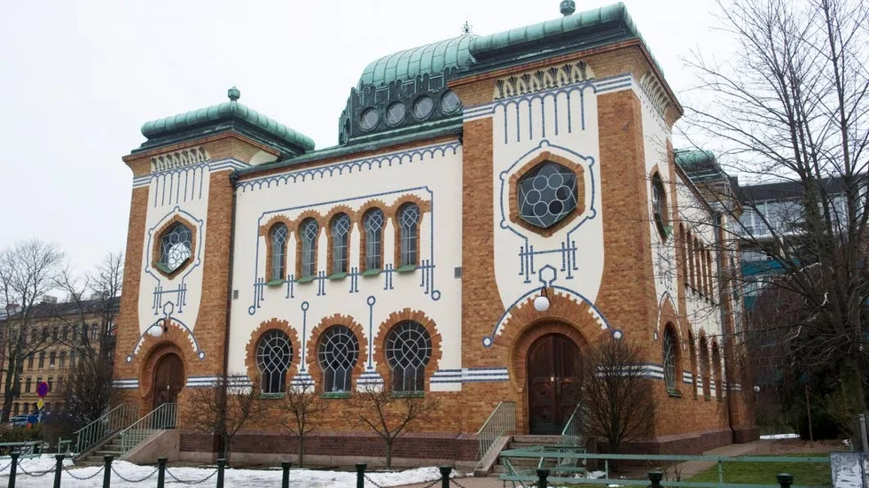 Bilden visar synagogan i Malmö.