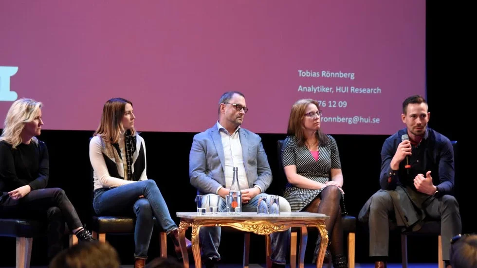 Under lunchen hölls ett panelsamtal med; Anna Lindh Wikblad, biträdande kommundirektör Luleå kommun, Gunnar Tåhlin, vd Galären, Johanna Grimståhl, vd Meramedia , Malin Runberg, stadsutvecklingsstrateg Diös och Tobias Rönnberg, HUI Research. Moderator: Maria Lindgren, Norrbottens Media.
