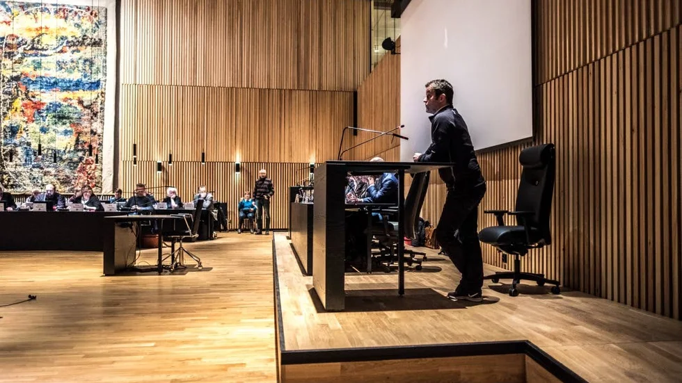 SPARKRAV. Kommunfullmäktige har lagt sparbeting på nämnderna. Kommunalrådet Gunnar Selberg känner en viss oro inför verkställandet.
