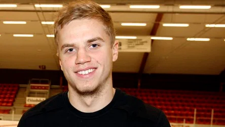 Victor Rollin-Carlsson återvänder till Almtuna.
