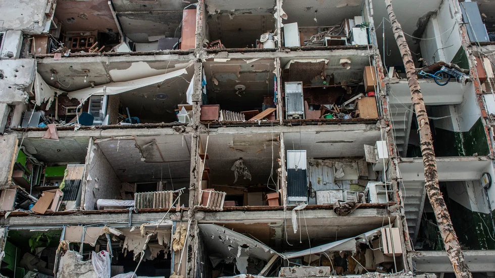 Sönderbombade lägenheter i Kharkiv, Ukraina.