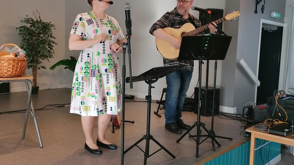 Micke och Lotta Lifvakt bjöd på flera av Siw Malmkvist klassiska låtar.