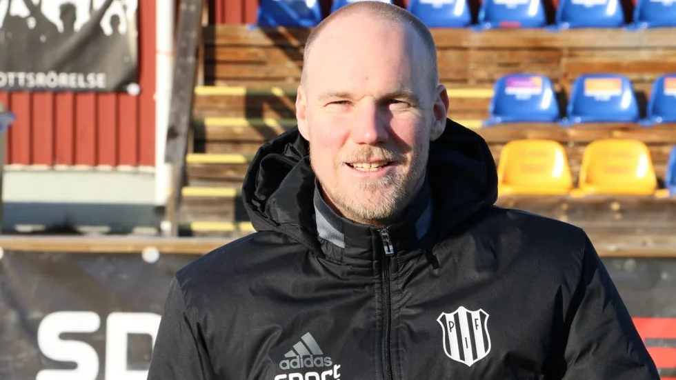 Jeppe Mauritzson får en ny assisterande tränare i Joakim Vikström som ansluter till Piteå IF från Storfors.
