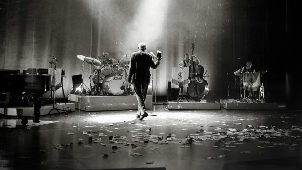 "Sinatra". Göran Engman, Kettil Medelius, Rigmor Bådal, Justina Lakin och Joakim Dominique på Uppsala stadsteater.