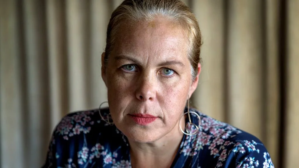 Chefen på Uppsala stadsteater Petra Brylander tycker det är bra att skådespelarnas berättelser synliggörs.