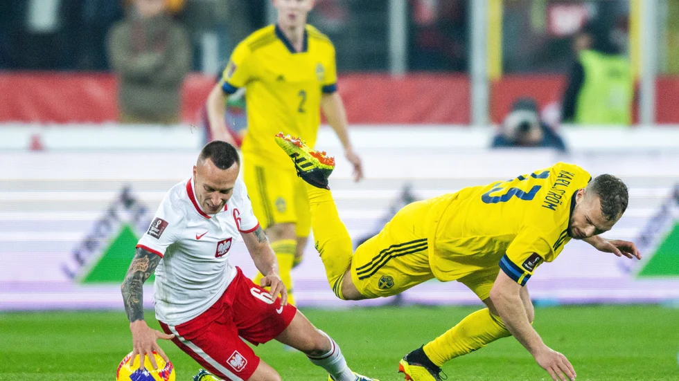 Jesper Karlström i duell.